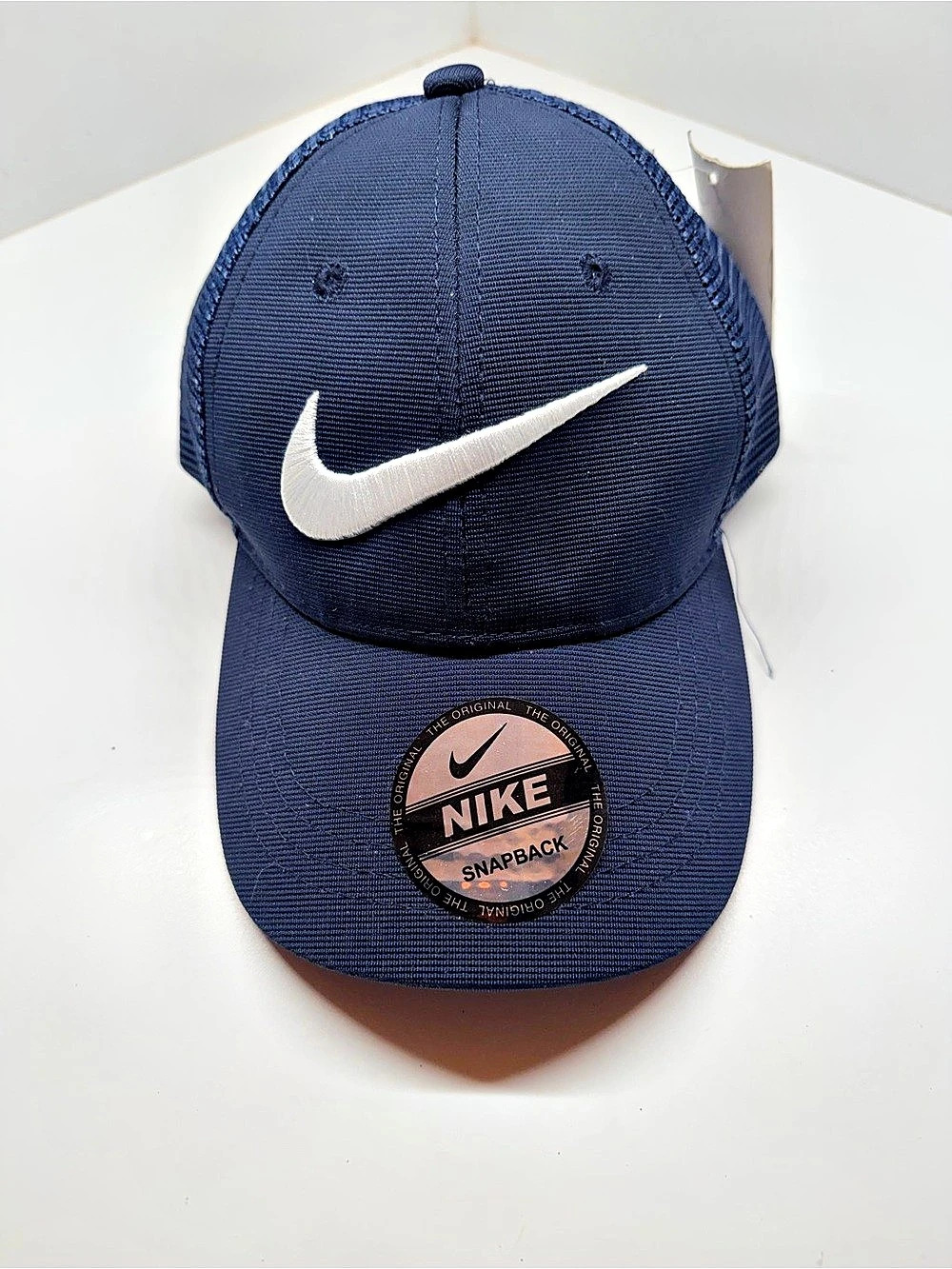 Nike Snapback Mesh Trucker Cap Blue & White